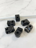 L-type insulator for 3/8 fiberglass electric fence rod