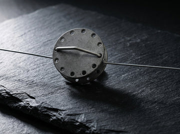 Eagle Wheel wire strainer for electric fencing